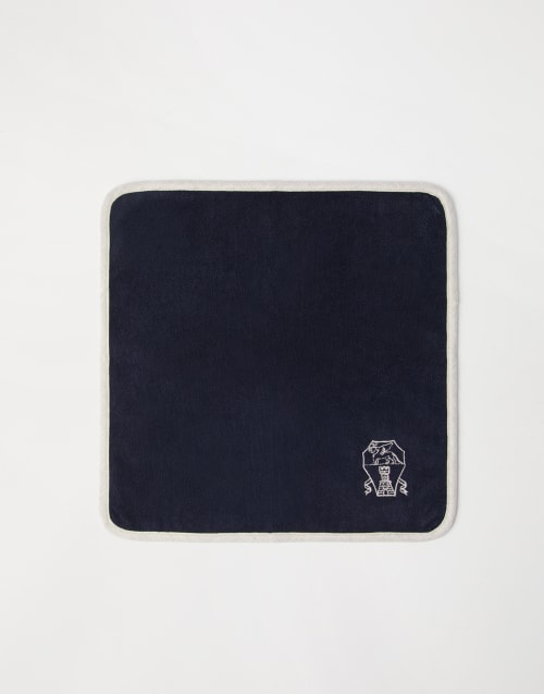 Terrycloth bathrobes and light towels | Brunello Cucinelli