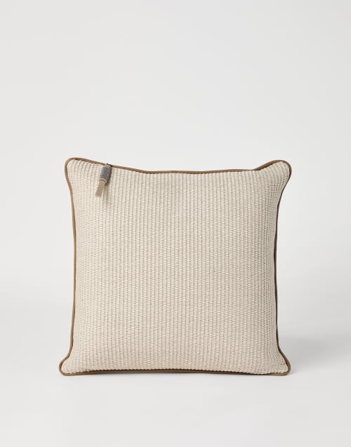 ホーム＆リビング：スロー、クッション、バスローブ、タオル