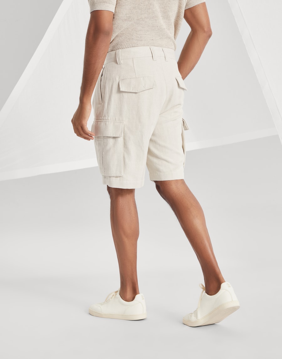 Bermuda shorts with cargo pockets Cool Beige Man - Brunello Cucinelli