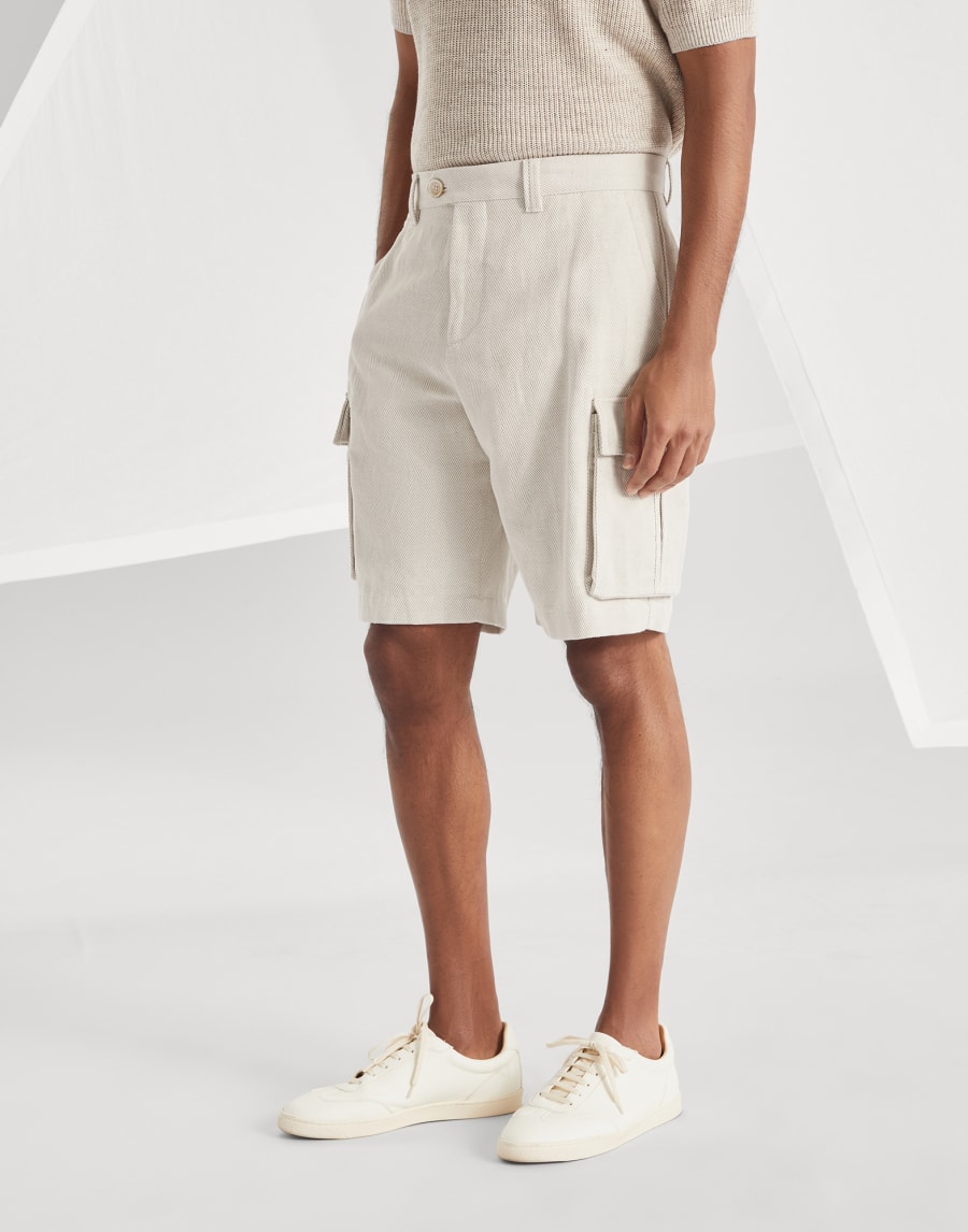 Bermuda shorts with cargo pockets Cool Beige Man - Brunello Cucinelli