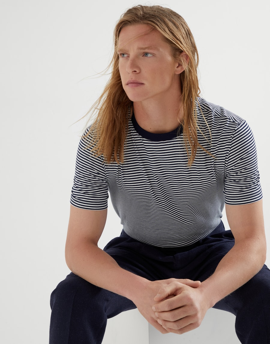 Футболка в полоску Темно-Синий Мужчина - Brunello Cucinelli