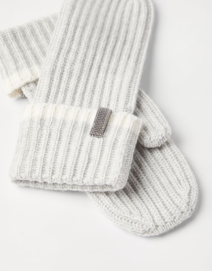 Cashmere knit mittens Light Grey Woman - Brunello Cucinelli