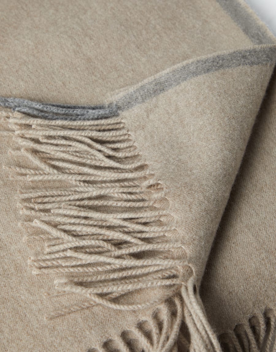 Cashmere throw Brown Lifestyle - Brunello Cucinelli