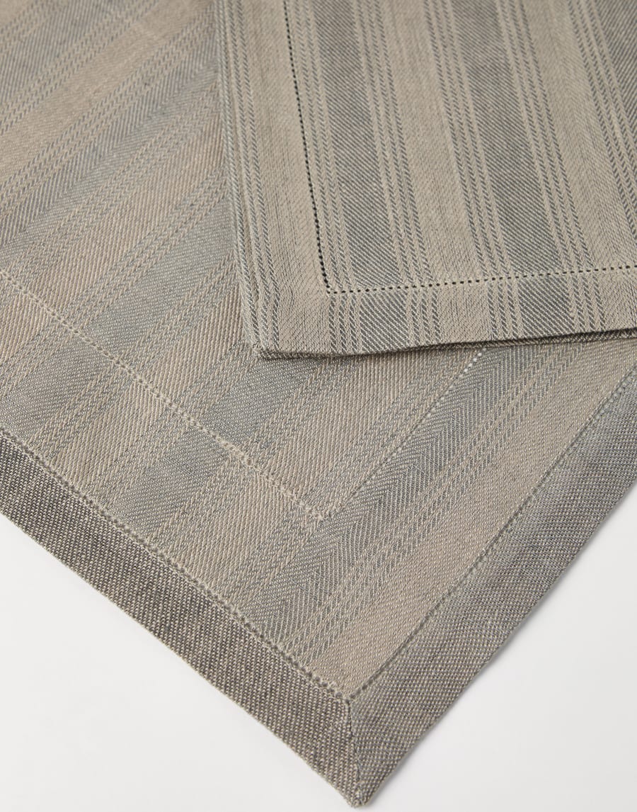 Placemat and napkin set Medium Grey Lifestyle - Brunello Cucinelli