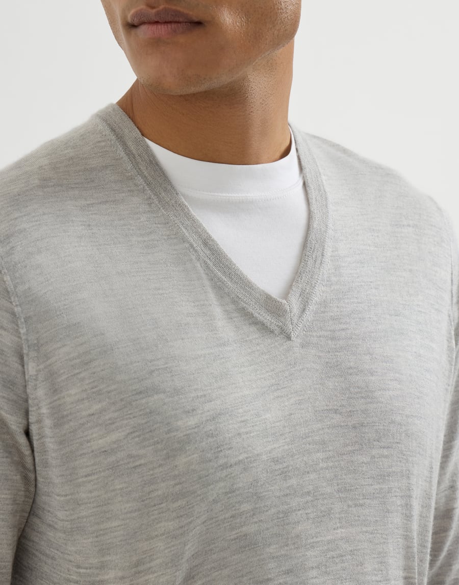 Cashmere and silk lightweight sweater Pebble Man - Brunello Cucinelli