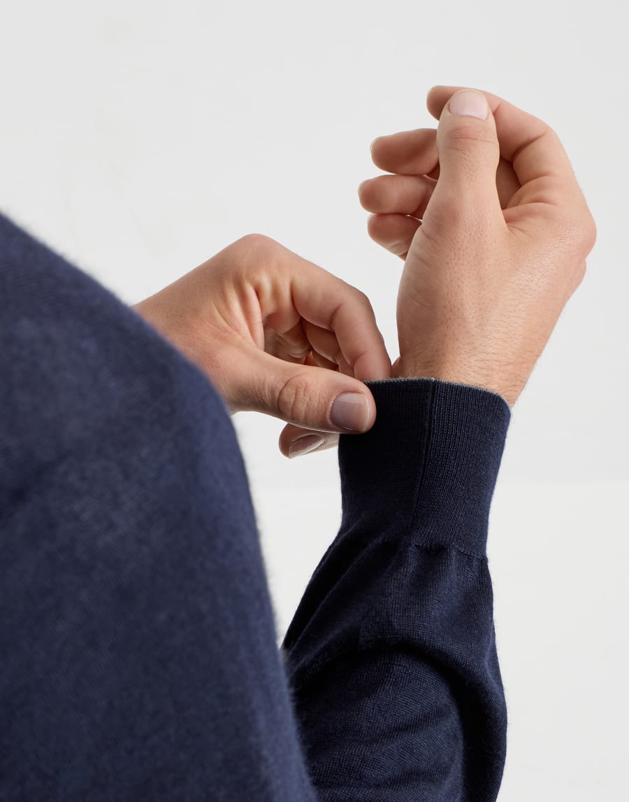 Cashmere and silk lightweight sweater Navy Blue Man - Brunello Cucinelli