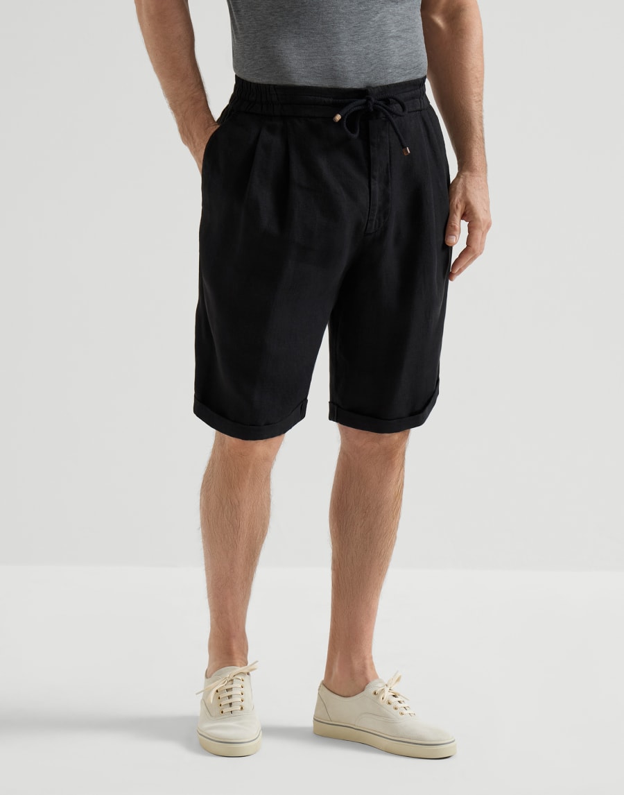 Gabardine Bermuda shorts Black Man - Brunello Cucinelli