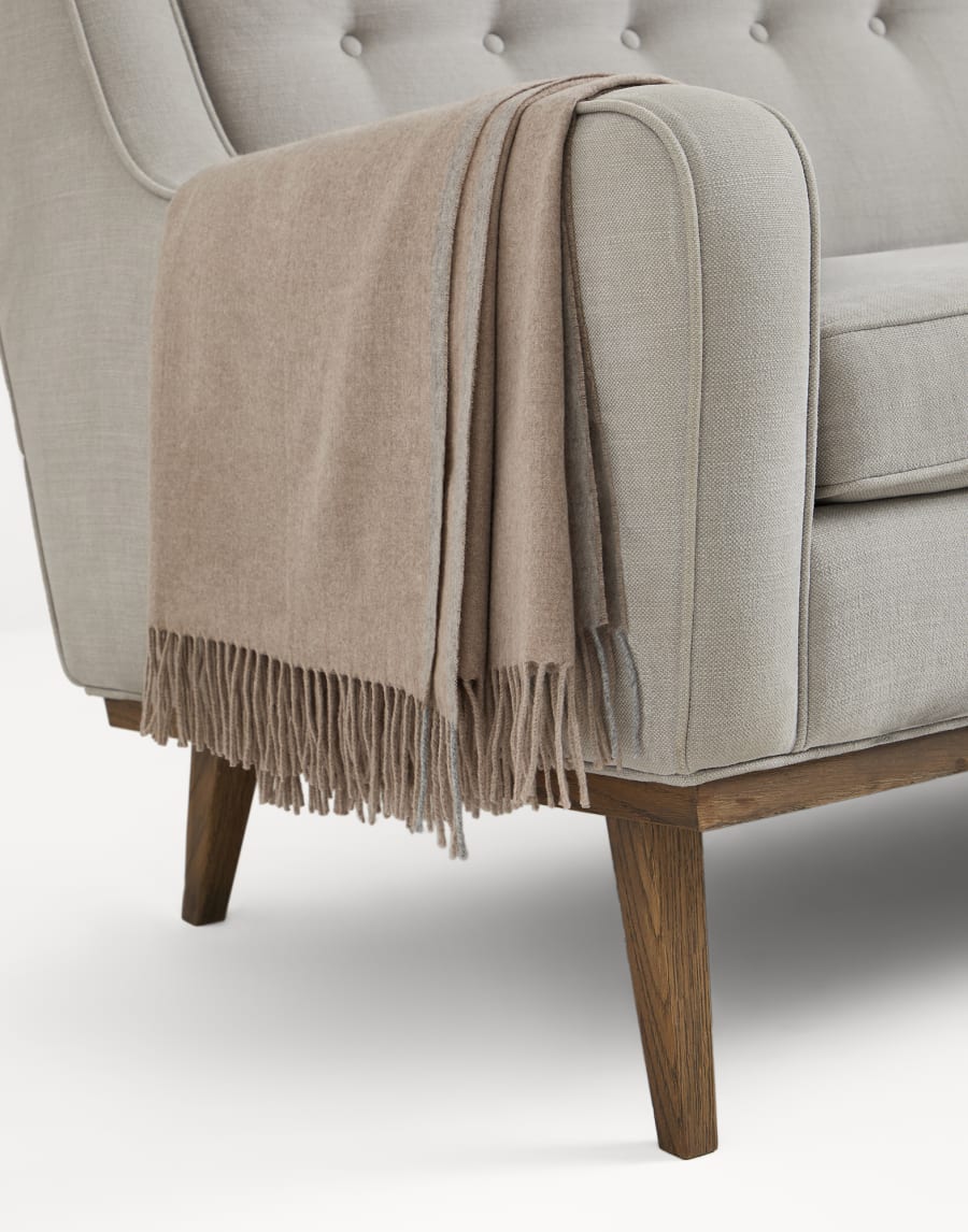 Cashmere throw Brown Lifestyle - Brunello Cucinelli