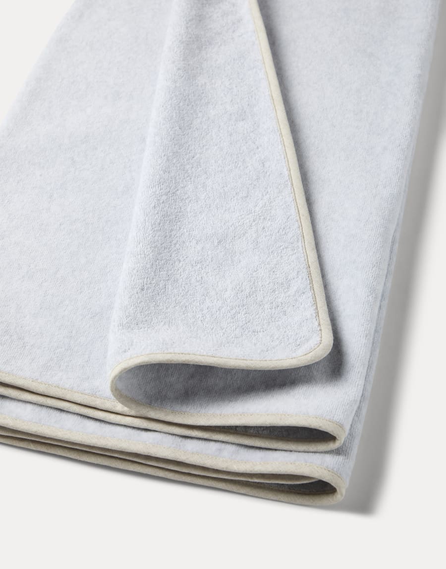 Terrycloth towel Light Grey Lifestyle - Brunello Cucinelli