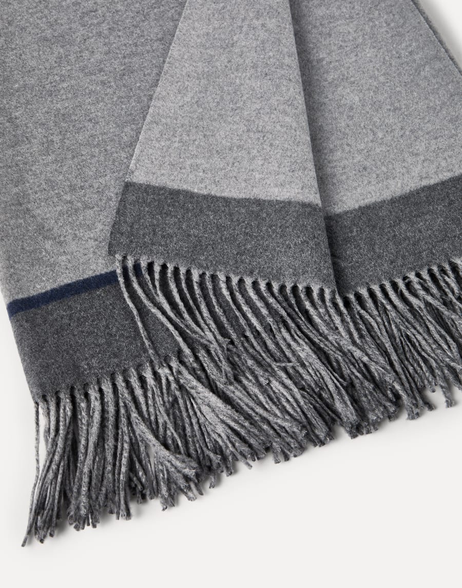 Silk throw with fringe Medium Grey Lifestyle - Brunello Cucinelli