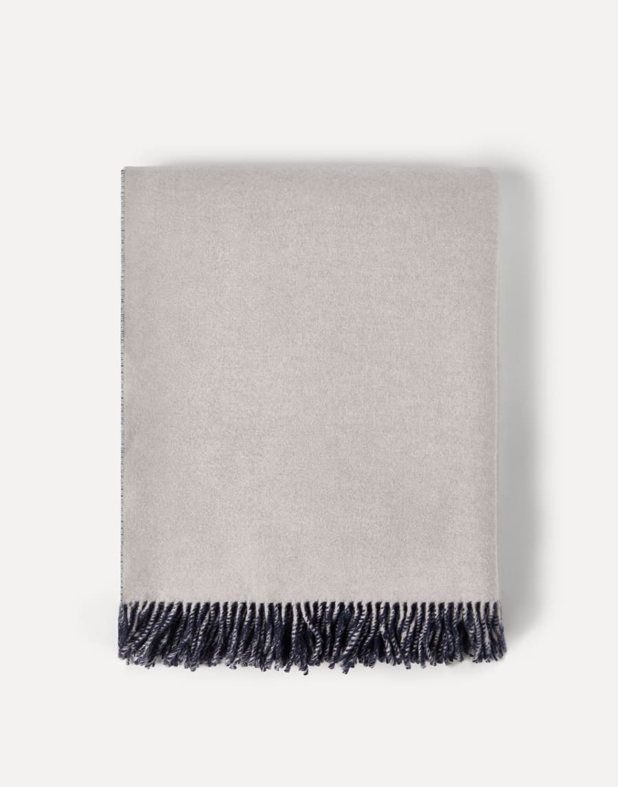 Cashmere double cloth throw Buff Lifestyle - Brunello Cucinelli