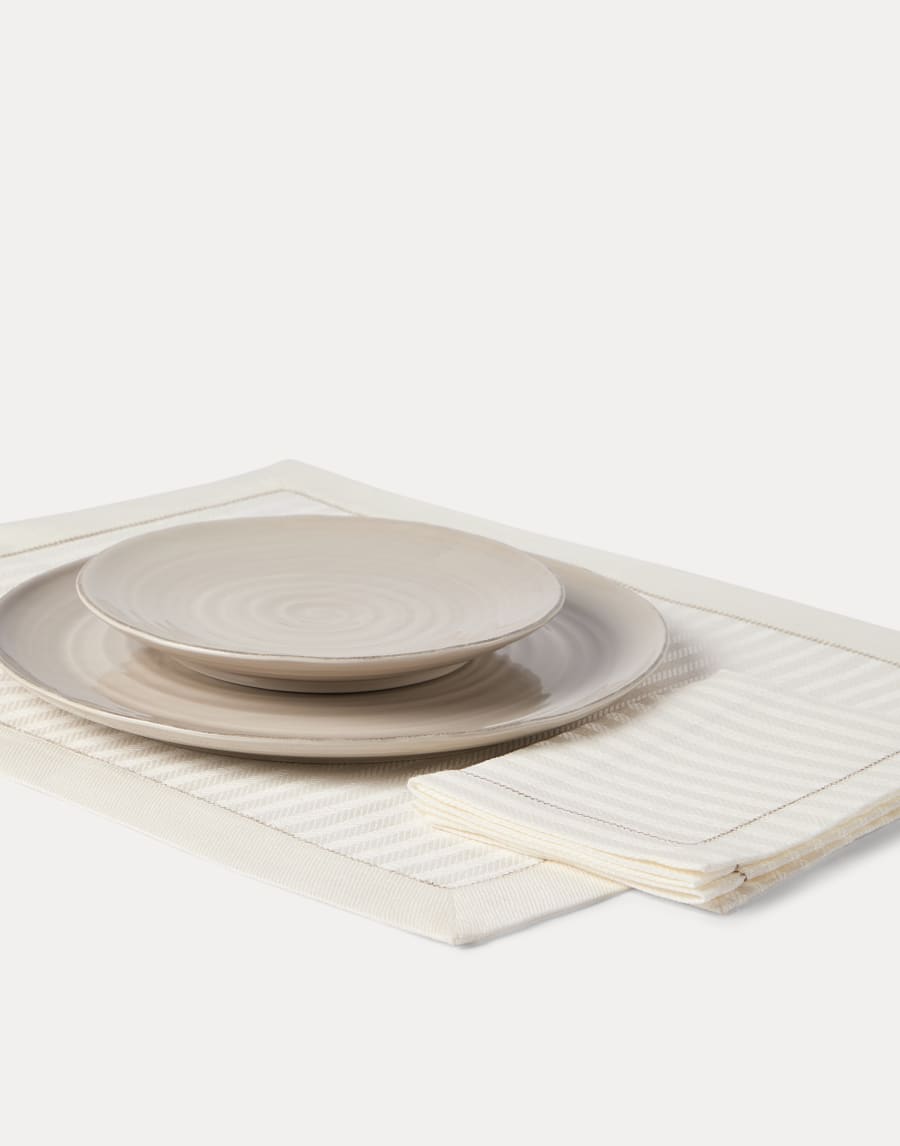 Chalk stripe linen placemat and napkin set Buff Lifestyle - Brunello Cucinelli