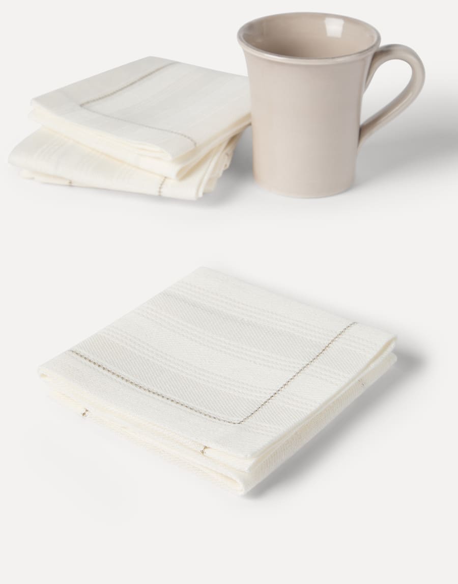 Chalk stripe linen 4-pc napkins set Buff Lifestyle - Brunello Cucinelli