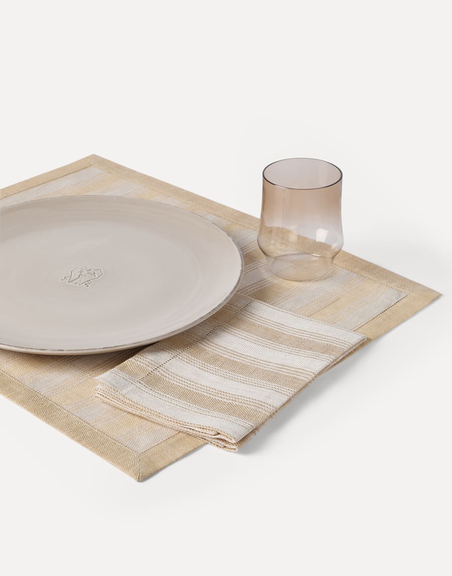 条纹亚麻餐垫和餐巾套装 巴拿马色 生活风格 - Brunello Cucinelli