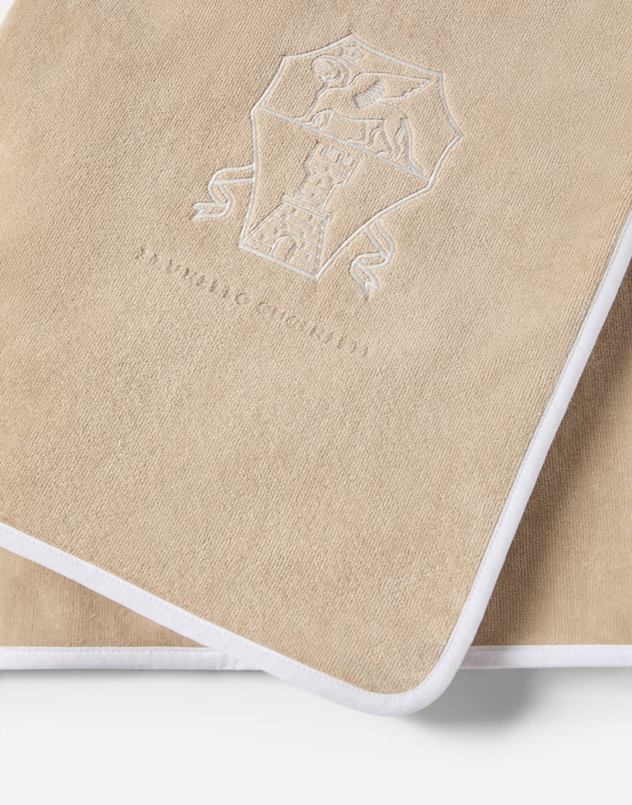 Terrycloth towel Beige Lifestyle - Brunello Cucinelli