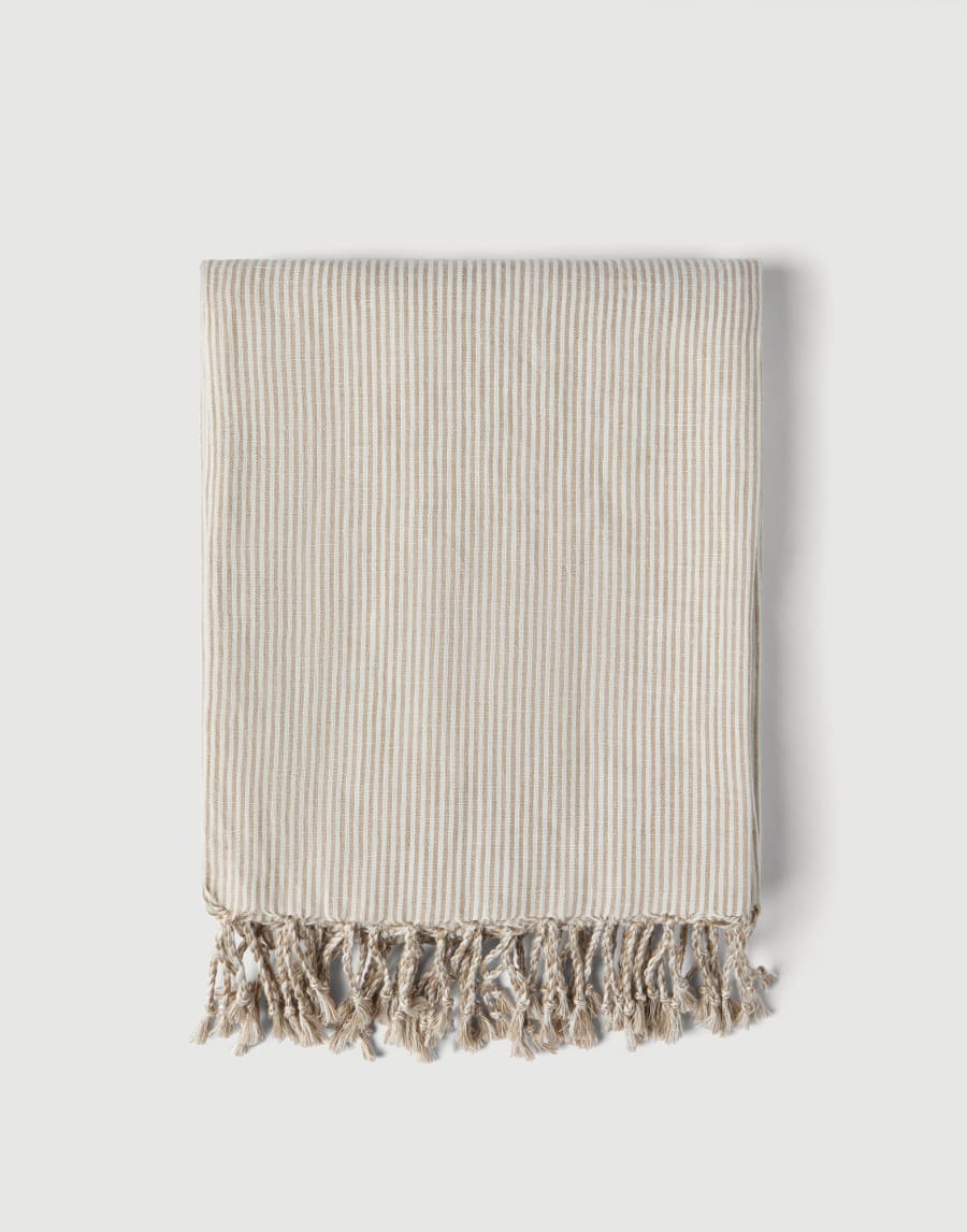 Lightweight throw Beige Lifestyle - Brunello Cucinelli