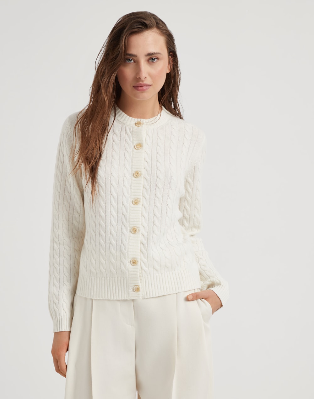 30+ cardigan protagonisti dell'inverno e delle tendenze! 122 242M12736006 C2723 F