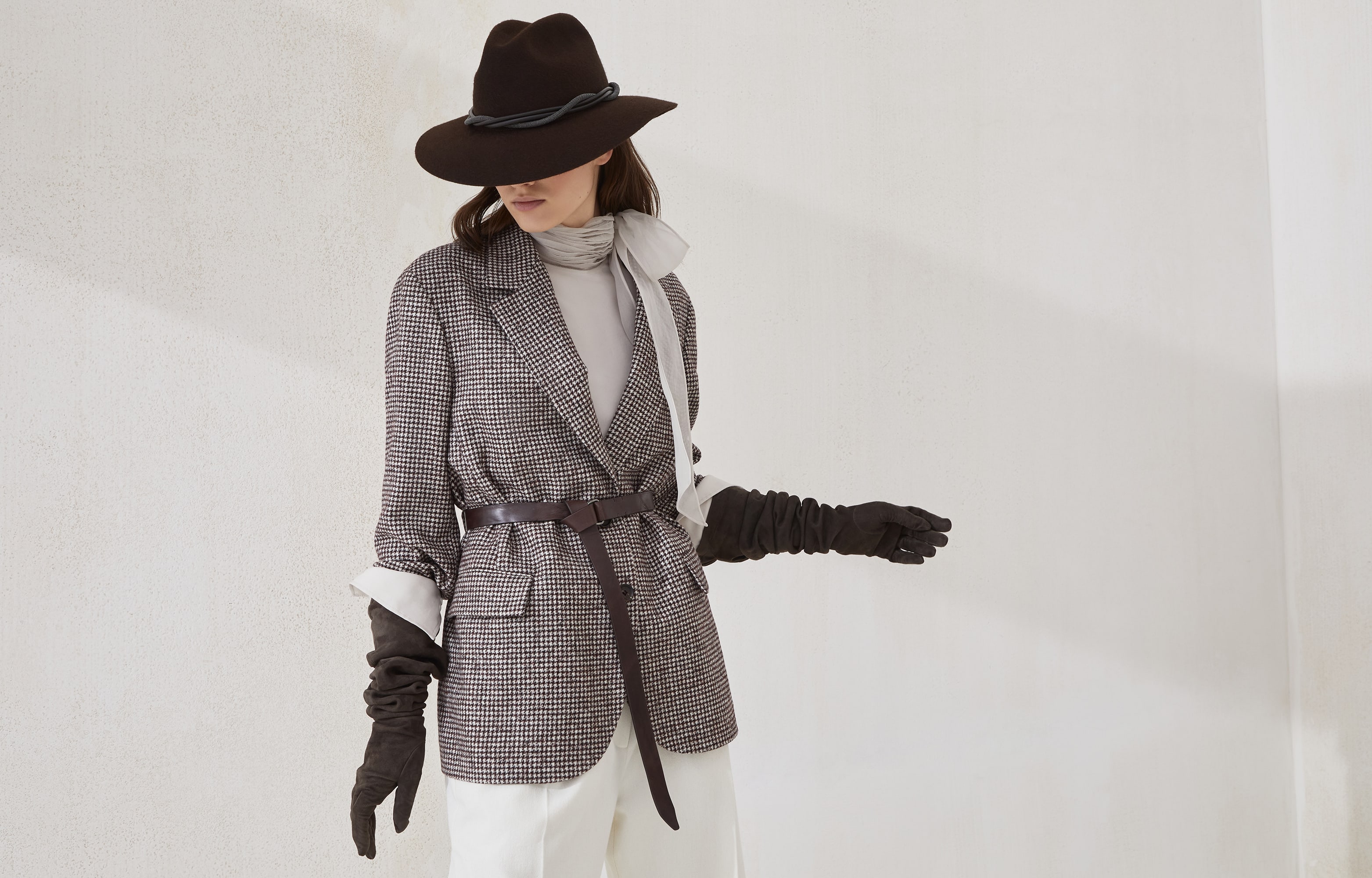 ジャケット BRUNELLO CUCINELLI WOOL HOUNDSTOOTH JACKET WITH LEATHER BELT Houndstooth blazer with monili for Woman in Multicoloured