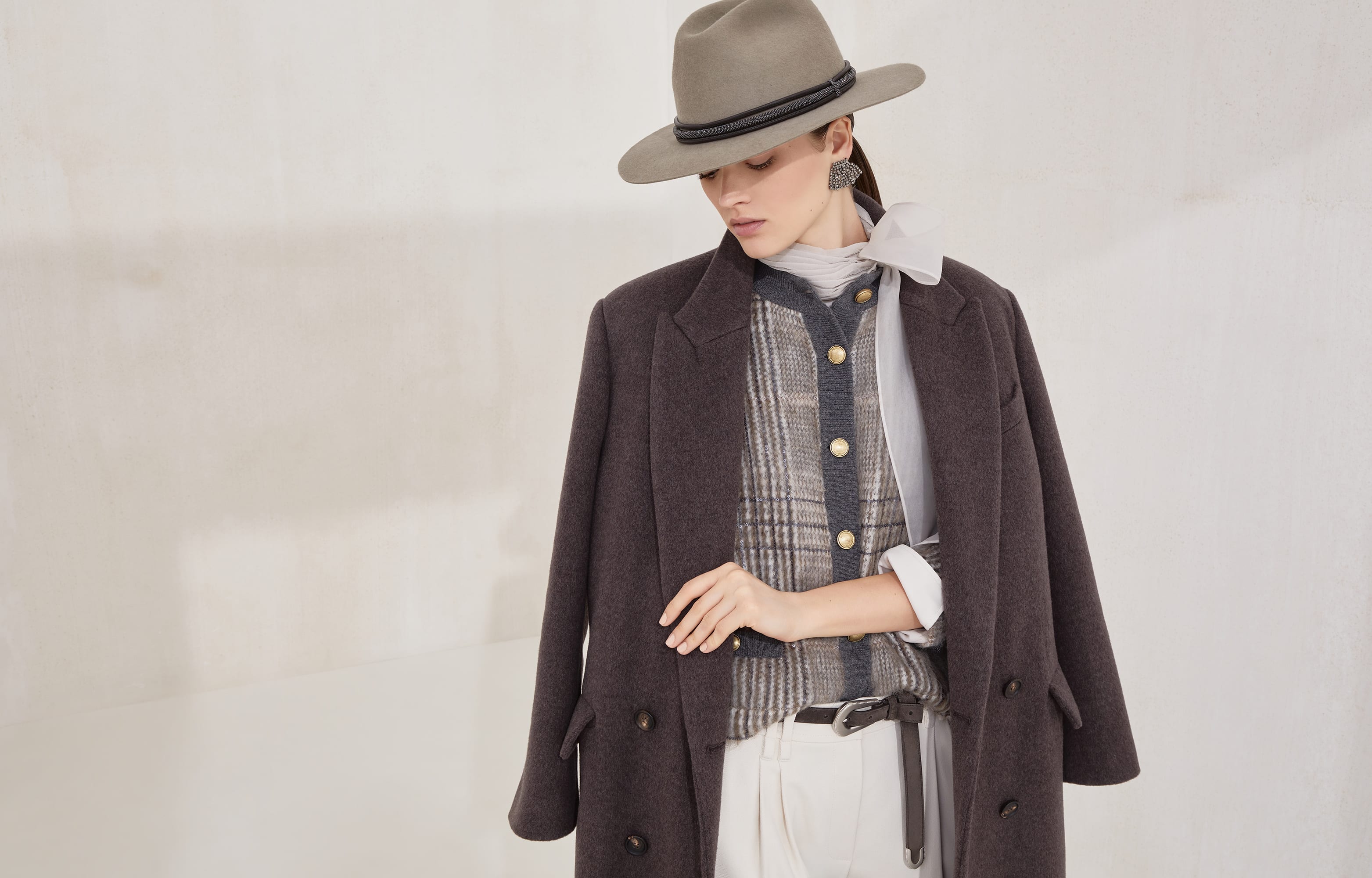 コート BRUNELLO CUCINELLI FW25 OUTERWEAR M/L (MD5327708 C001) Handcrafted coat for Woman in Rust Brown | Brunello Cucinelli