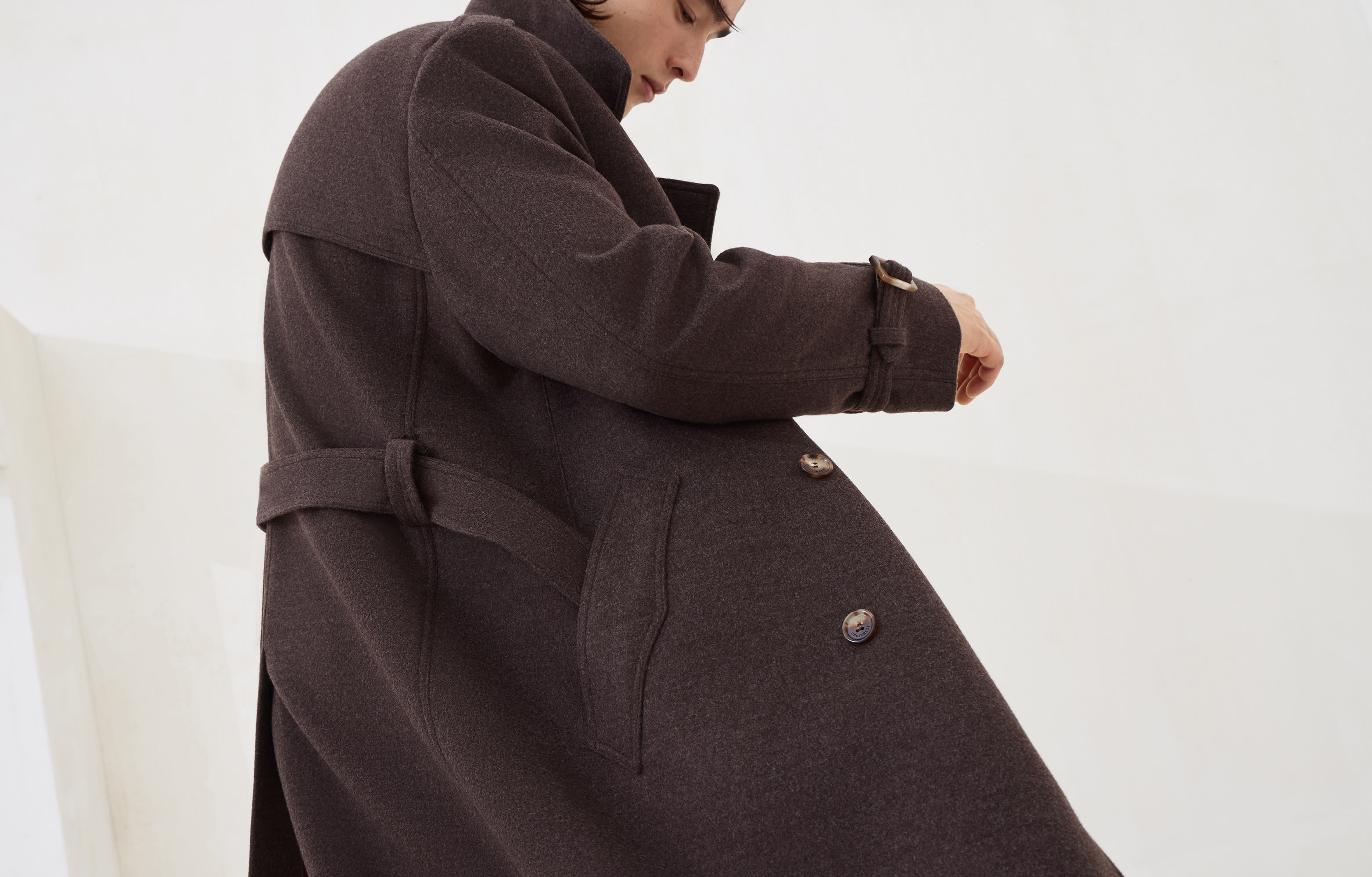 メンズ 向け ブラウン ハンドクラフト トレンチコート