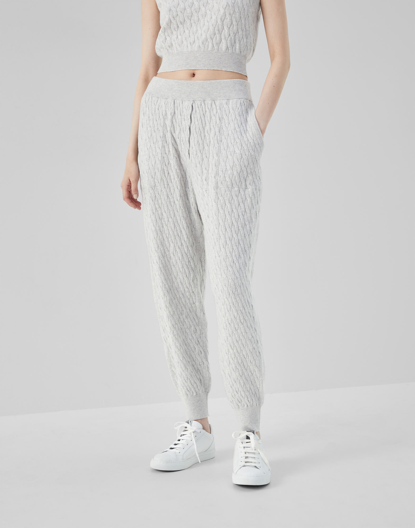 Cashmere knit trousers (232M12192499C271906) for Woman | Brunello