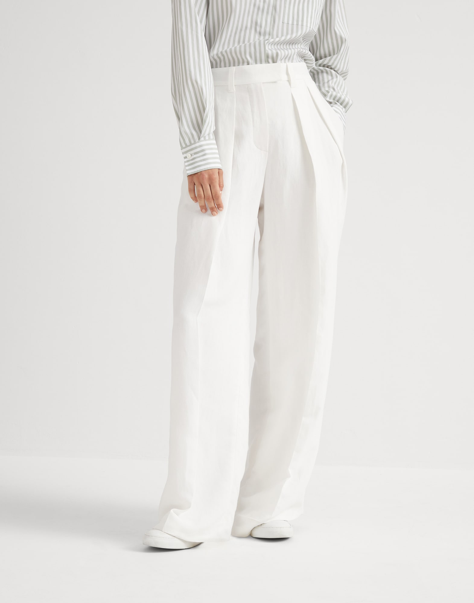 Pantalone in twill Bianco Donna -
                        Brunello Cucinelli
                    