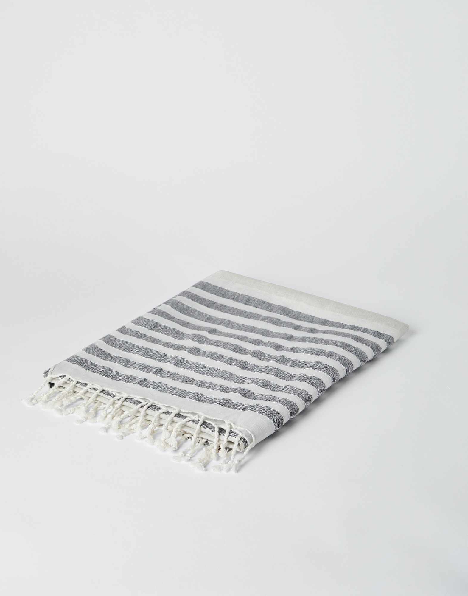 Lightweight throw (241MLPLEARB01CLE5701) for Lifestyle Brunello Cucinelli