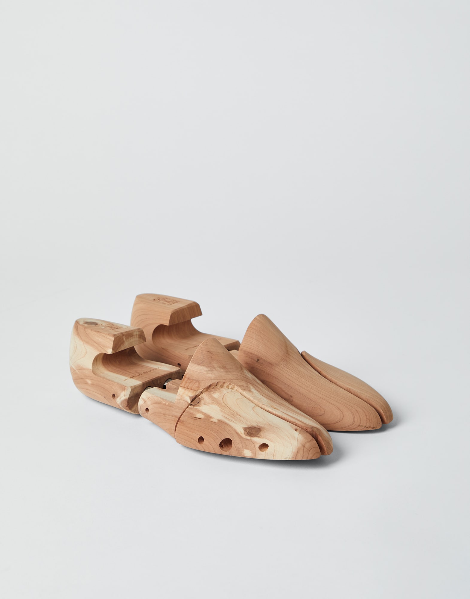 Колодка для обуви из кедрового дерева