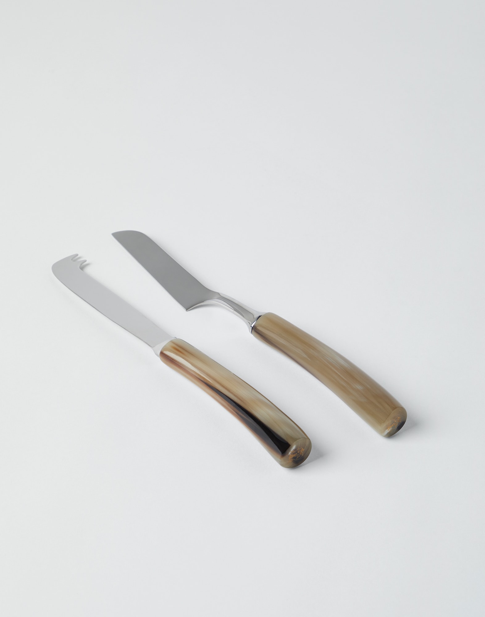 2-piece cheese cutlery set