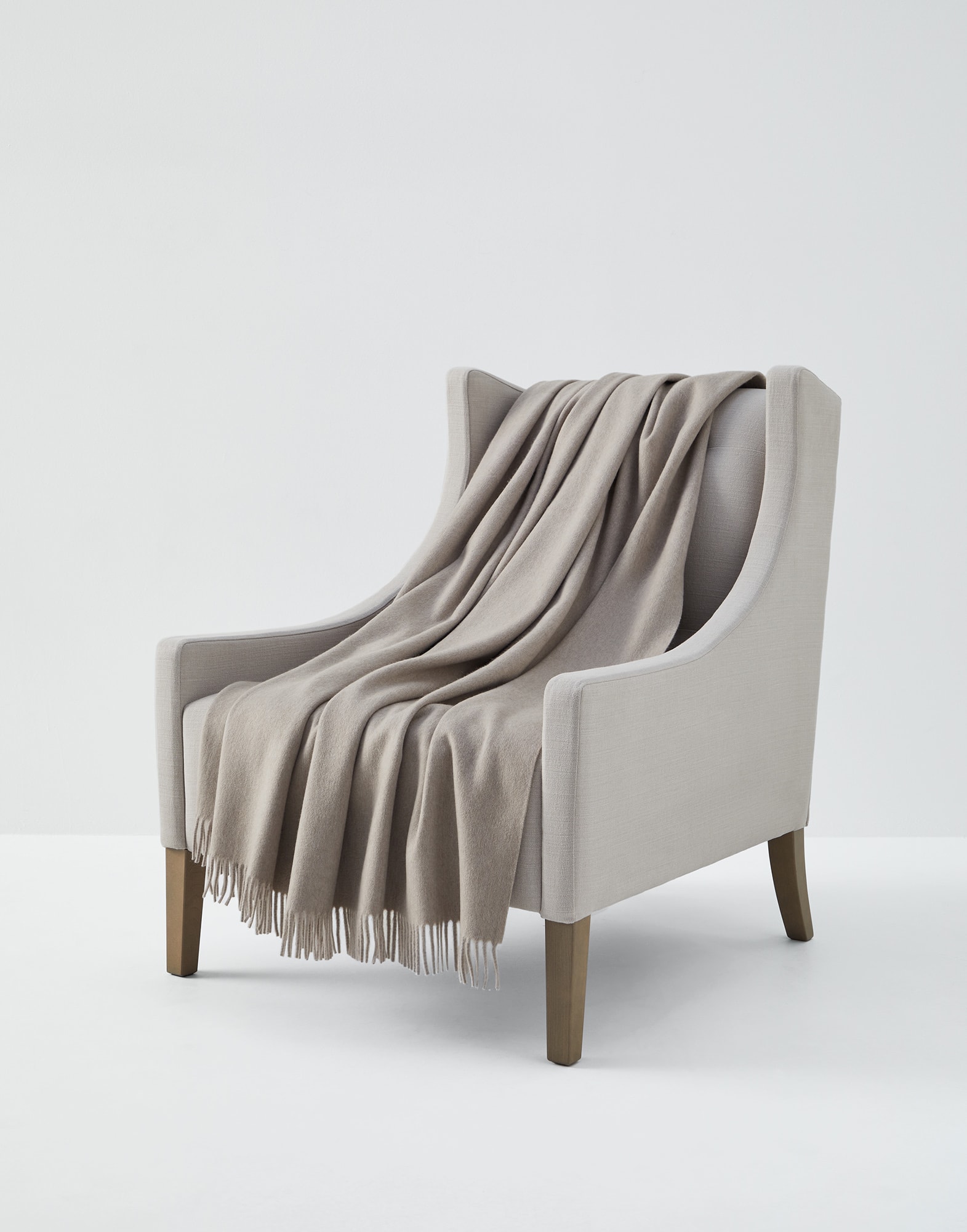 Cashmere throw with fringe