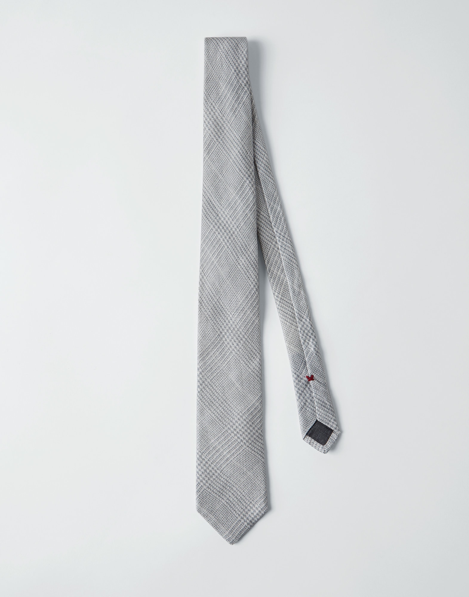 Linen and silk necktie