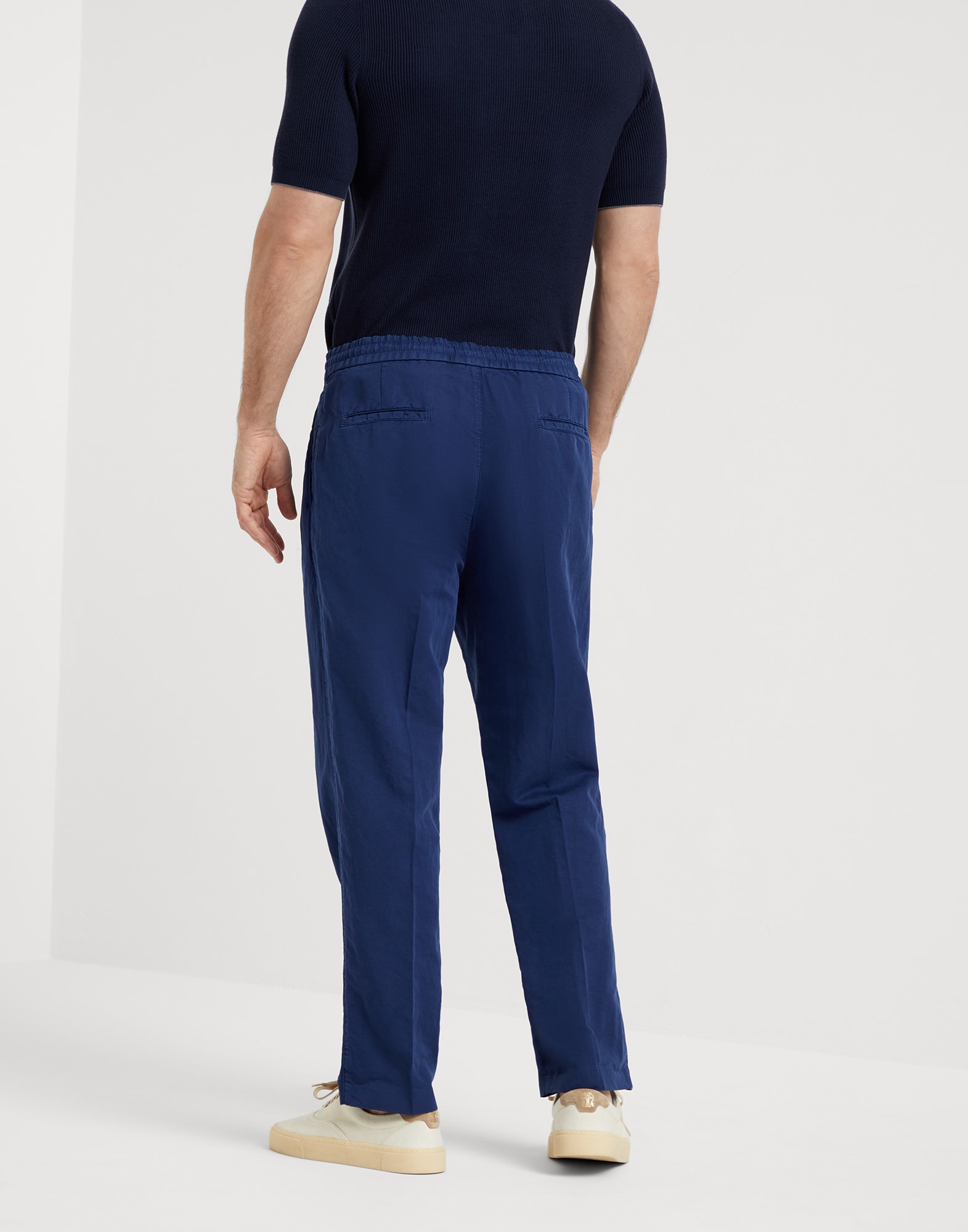 Leisure fit trousers with drawstring (241M291DE1710) for Man | Brunello ...