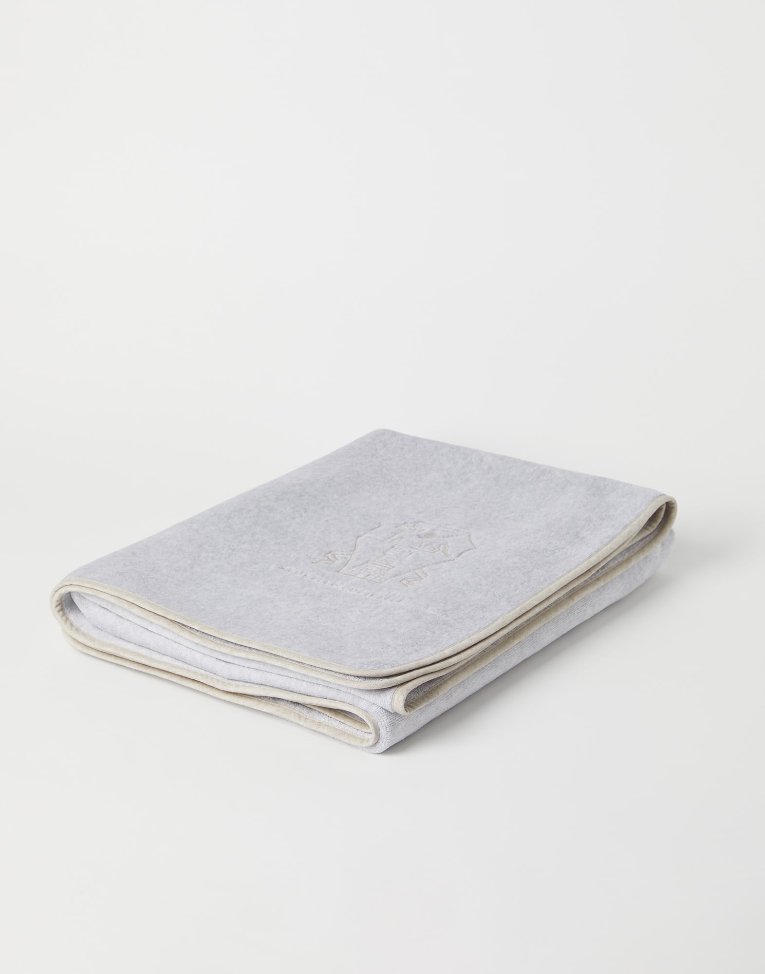 Terrycloth towel Light Grey Lifestyle - Brunello Cucinelli
