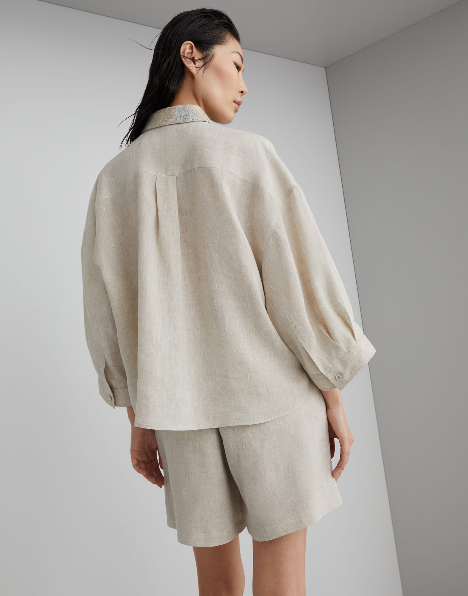Linen shirt (241MB650NP226) for Woman | Brunello Cucinelli