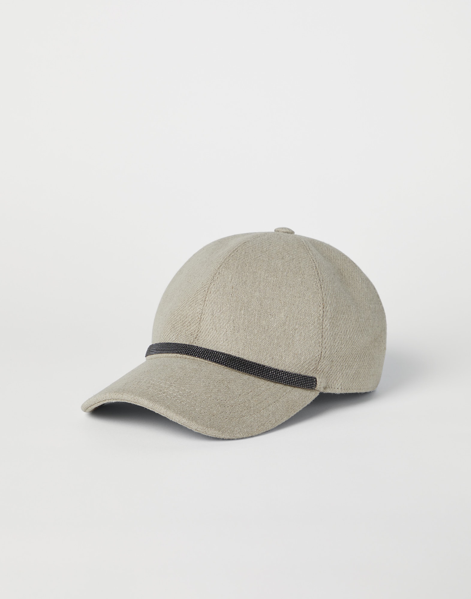 Women's hats: beanies, fedoras, baseball caps
