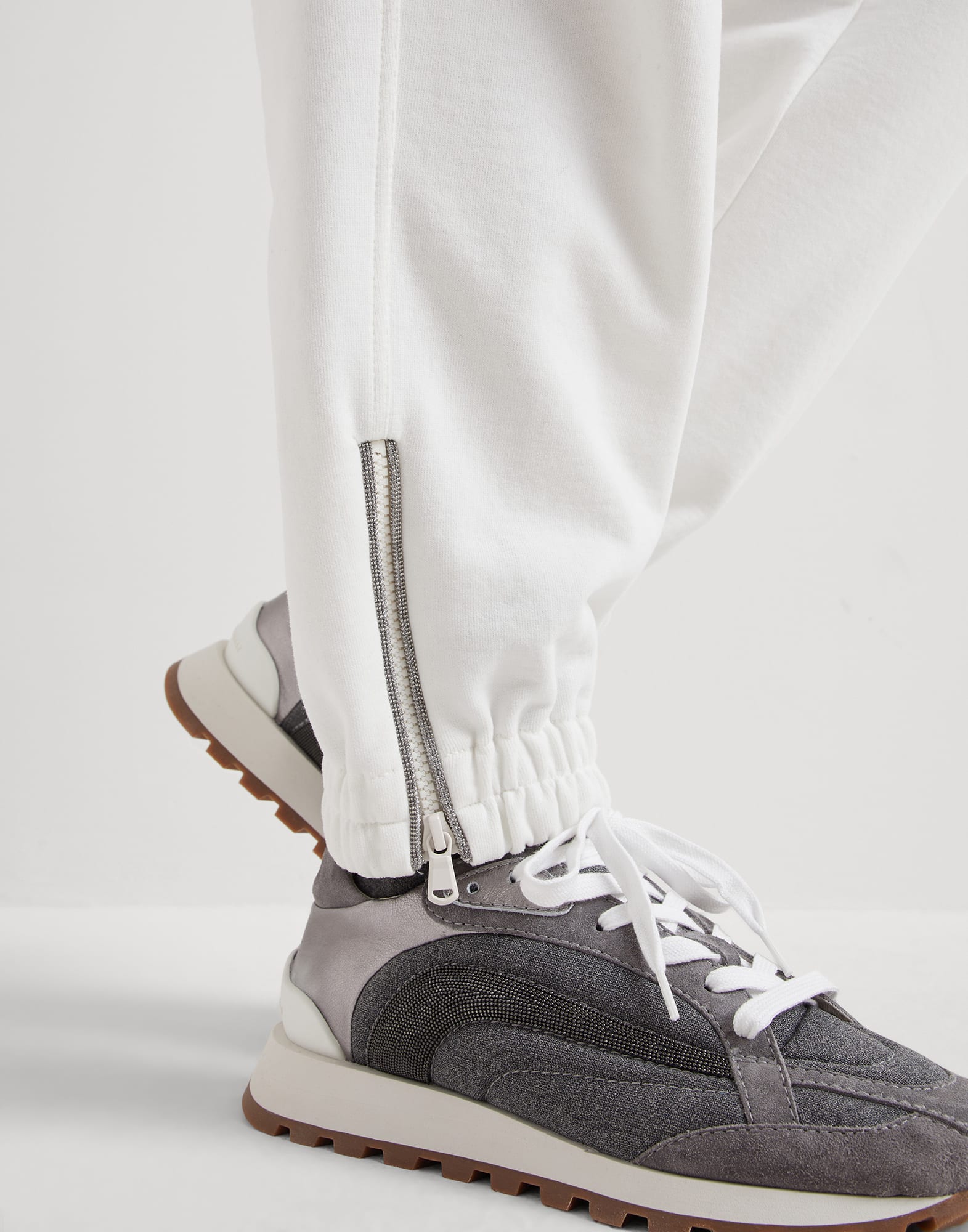 Track trousers (242MN05NHS899) for Woman | Brunello Cucinelli