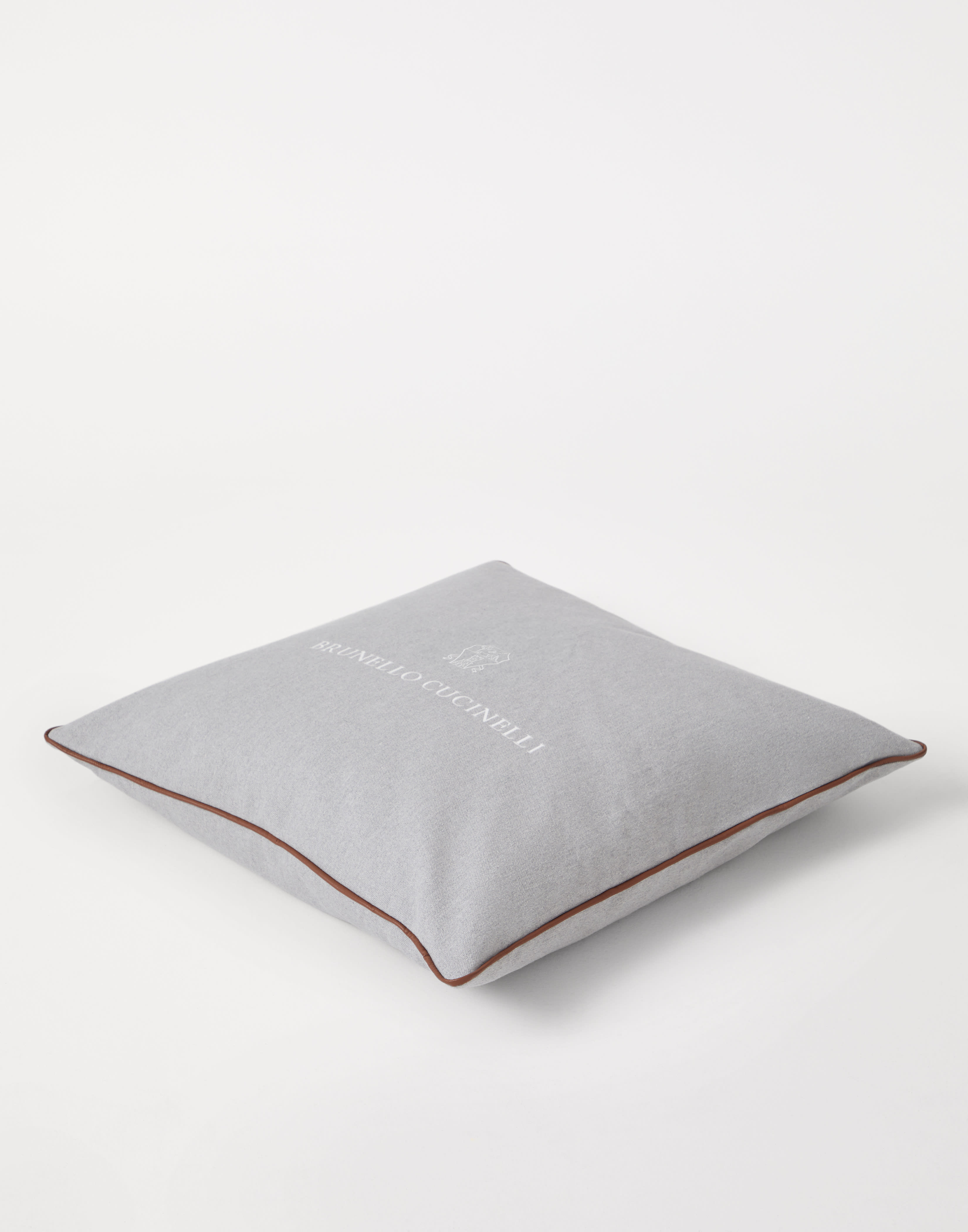 Fabric Cushions - accessibility.description.large
