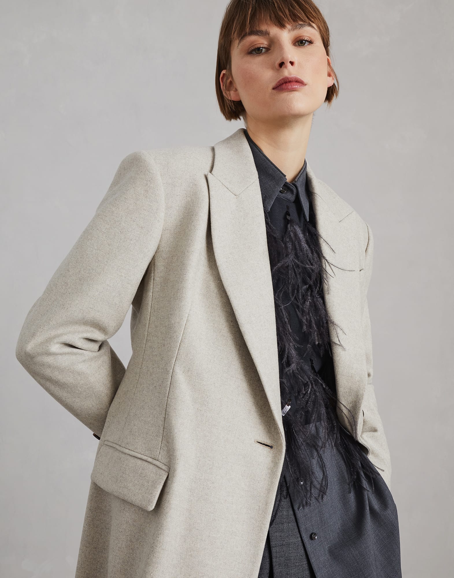 商品画像：美品✨】BRUNELLO CUCINELLI チュニック グレー シルク 綿 トップス 2