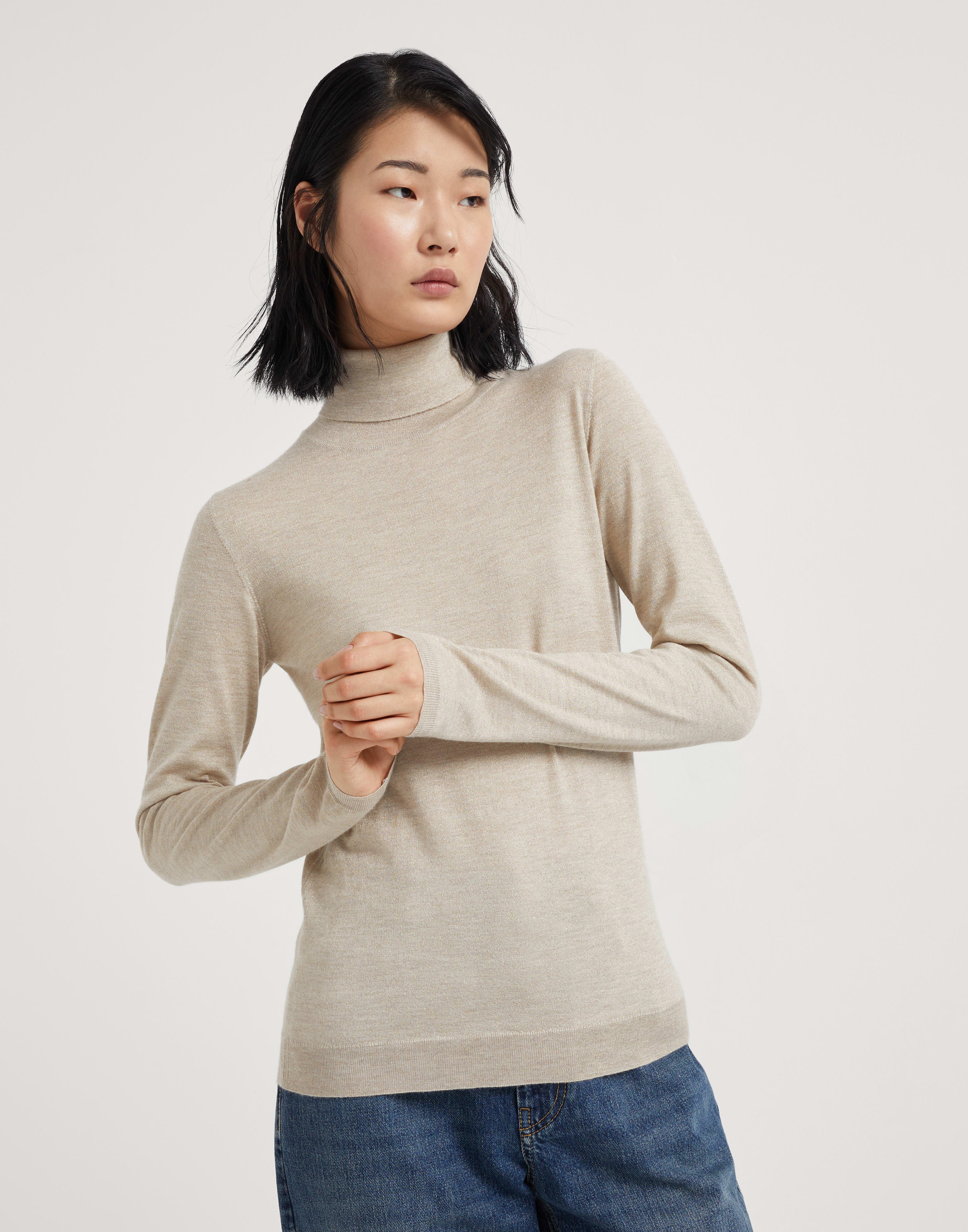 Turtleneck - Front view