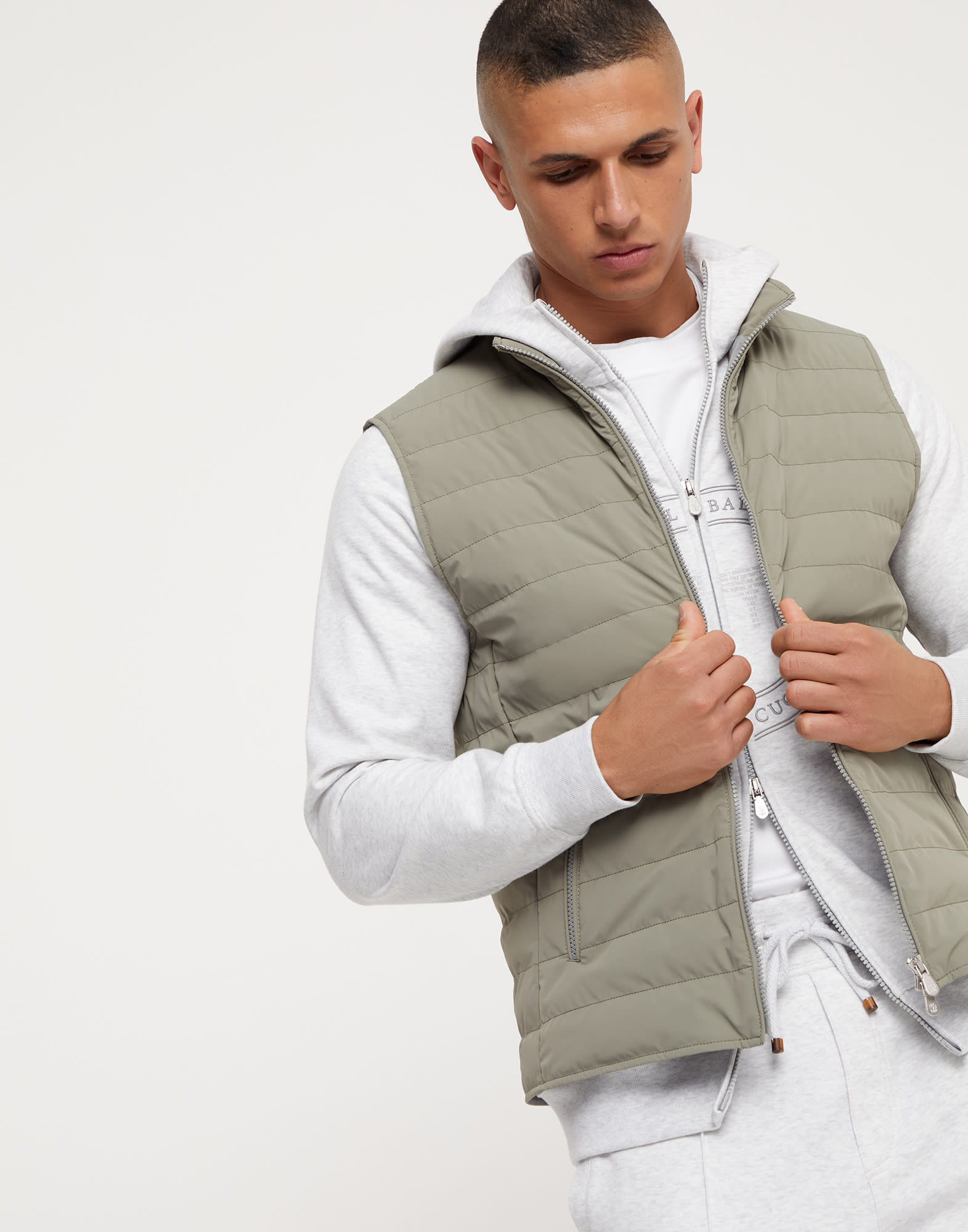 【BRUNELLO CUCINELLI】定価¥300,000 リバーシブルベスト BRUNELLO CUCINELLI】定価¥300,000 リバーシブルベスト