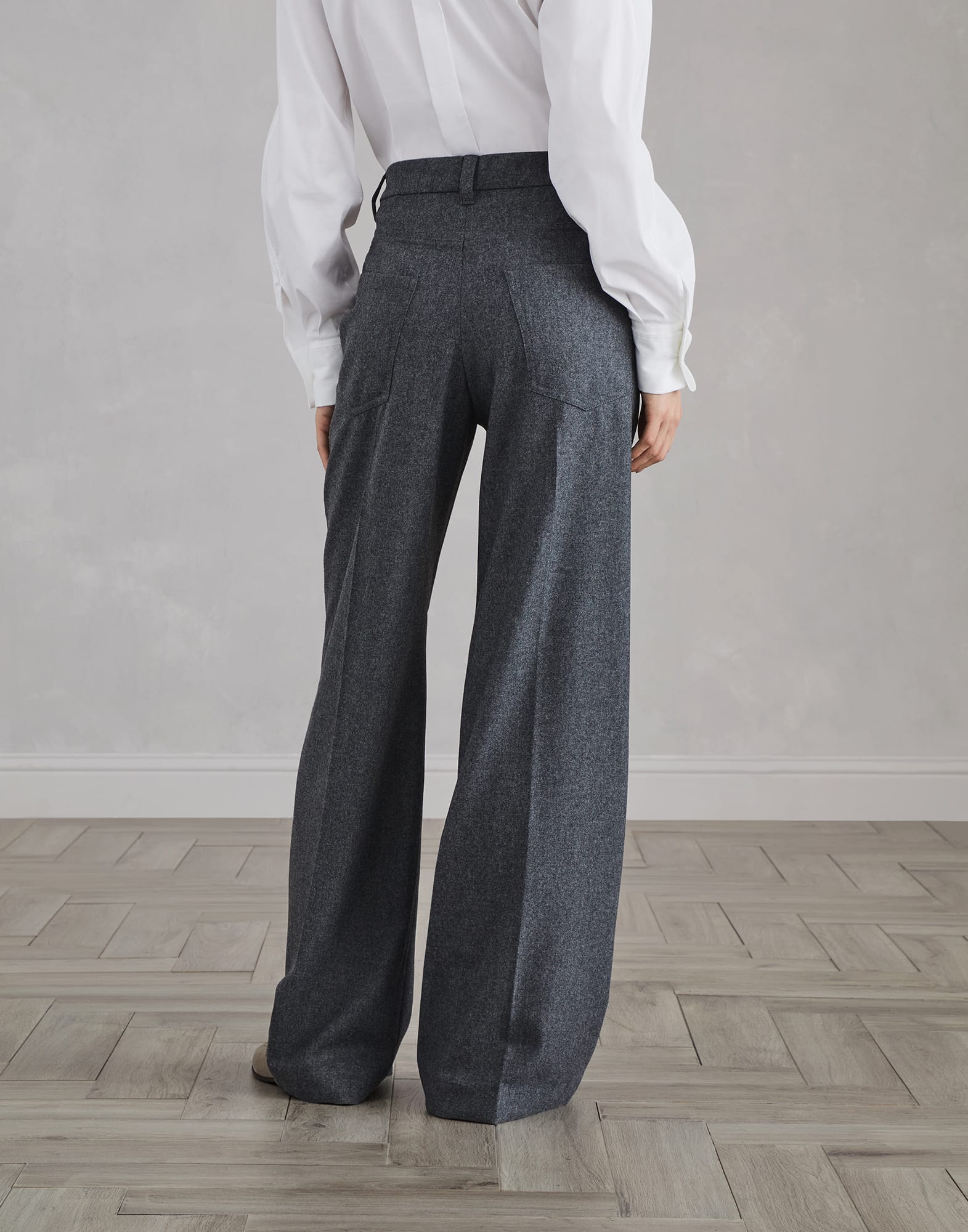Loose trousers (242MD588P8724C032) for Woman | Brunello