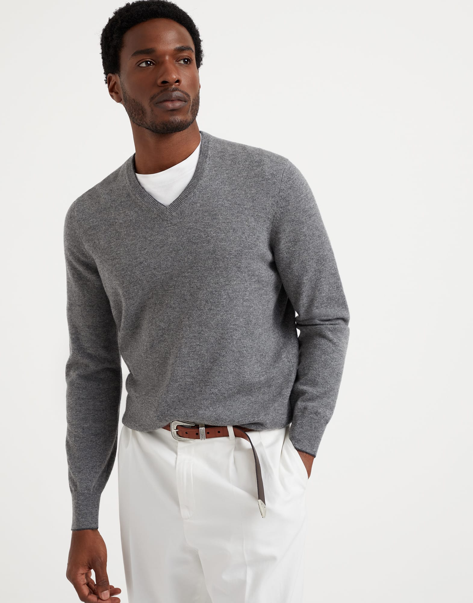 Brunello Cucinelli カシミヤセーター 50 Brunello Cucinelli カシミヤセーター 50