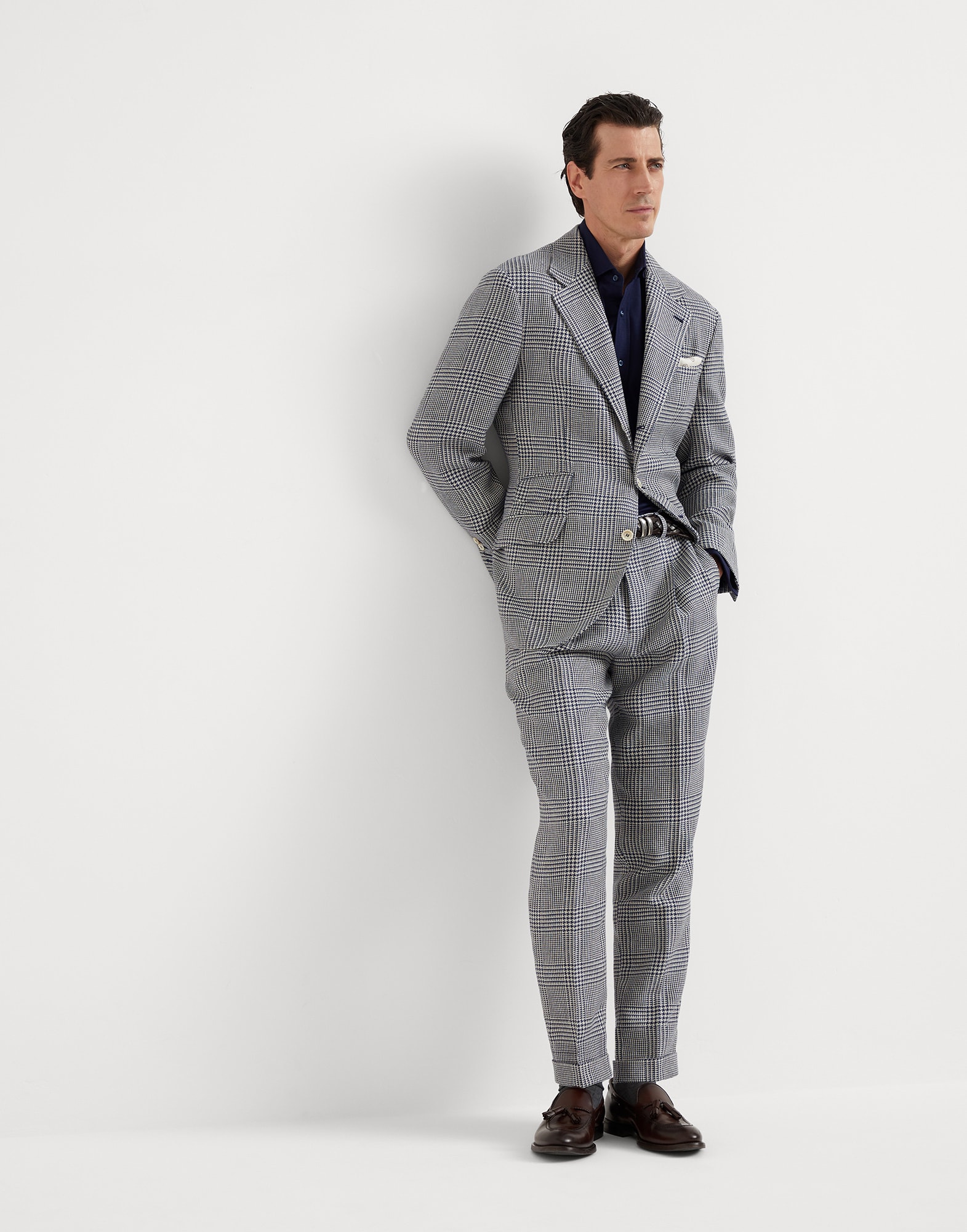 Leisure fit trousers with pleats