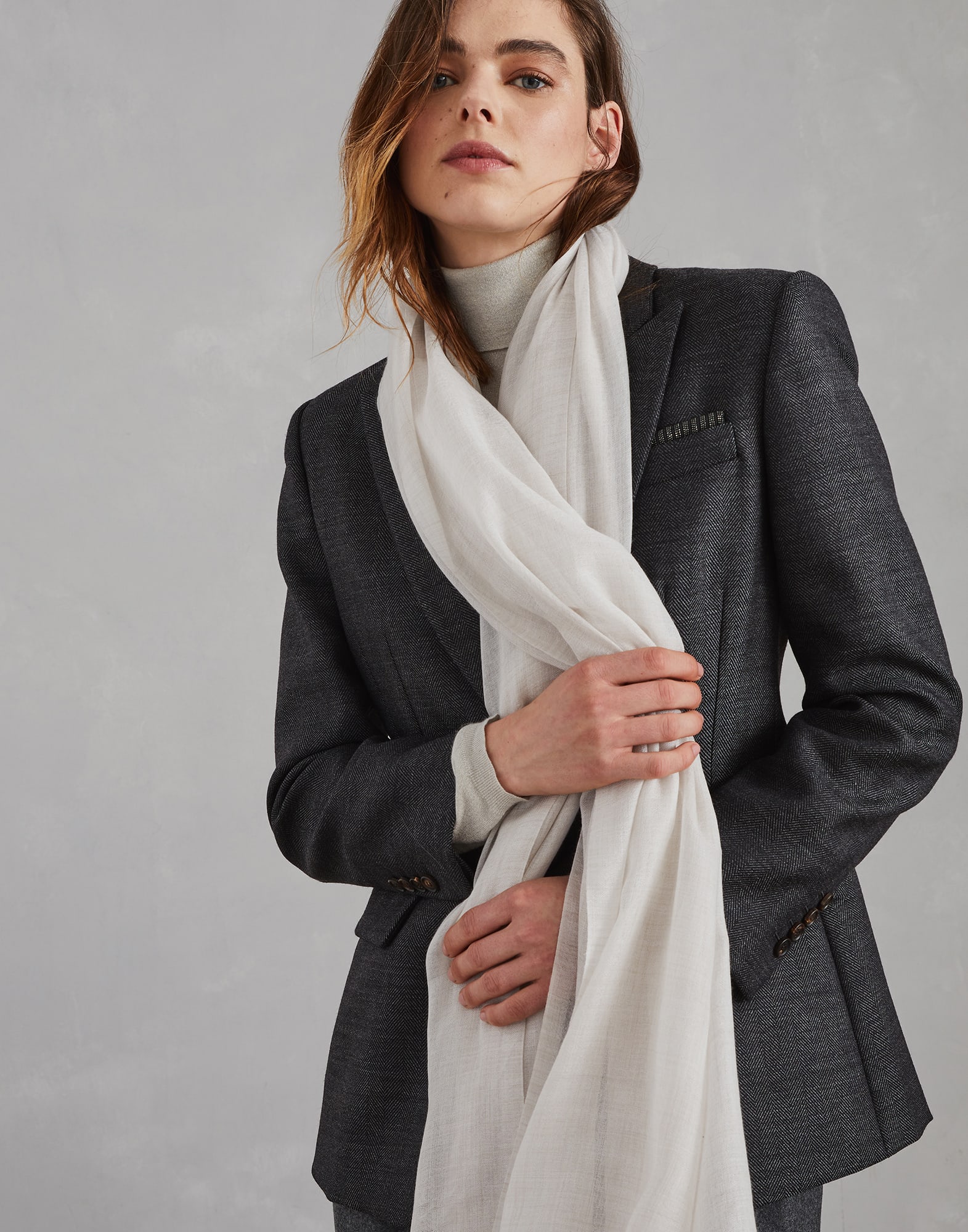 カシミヤ＆シルク ストール (242MSC924059C961401) for レディース | Brunello Cucinelli