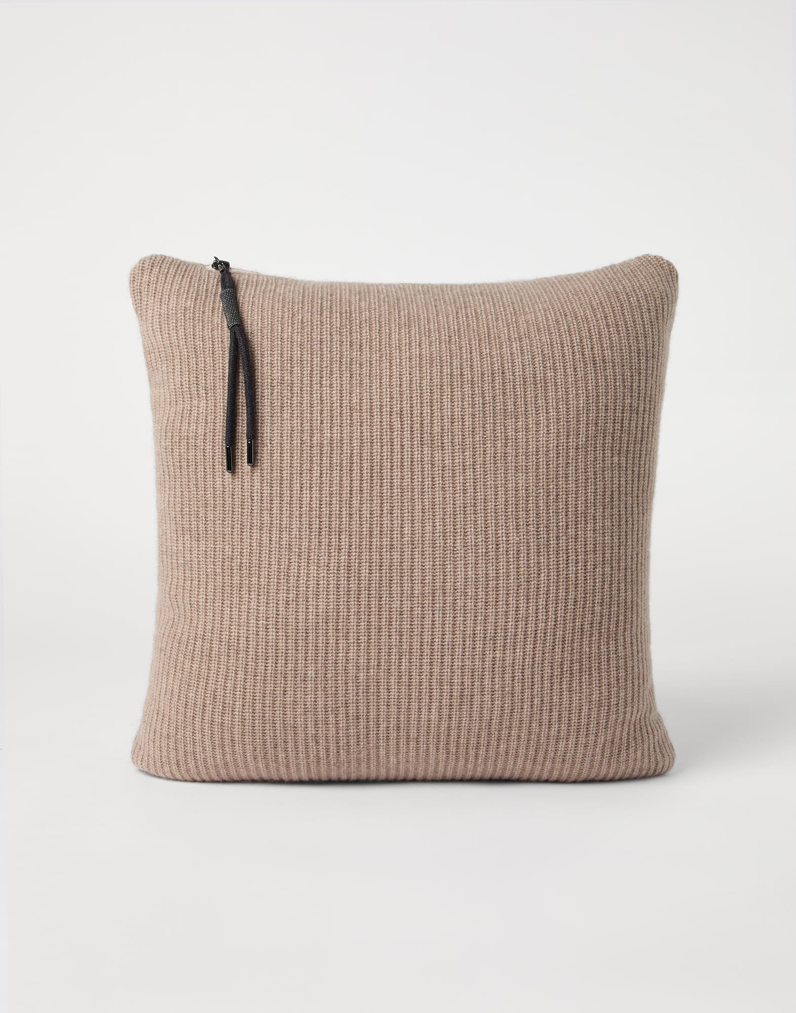 Knit cushion