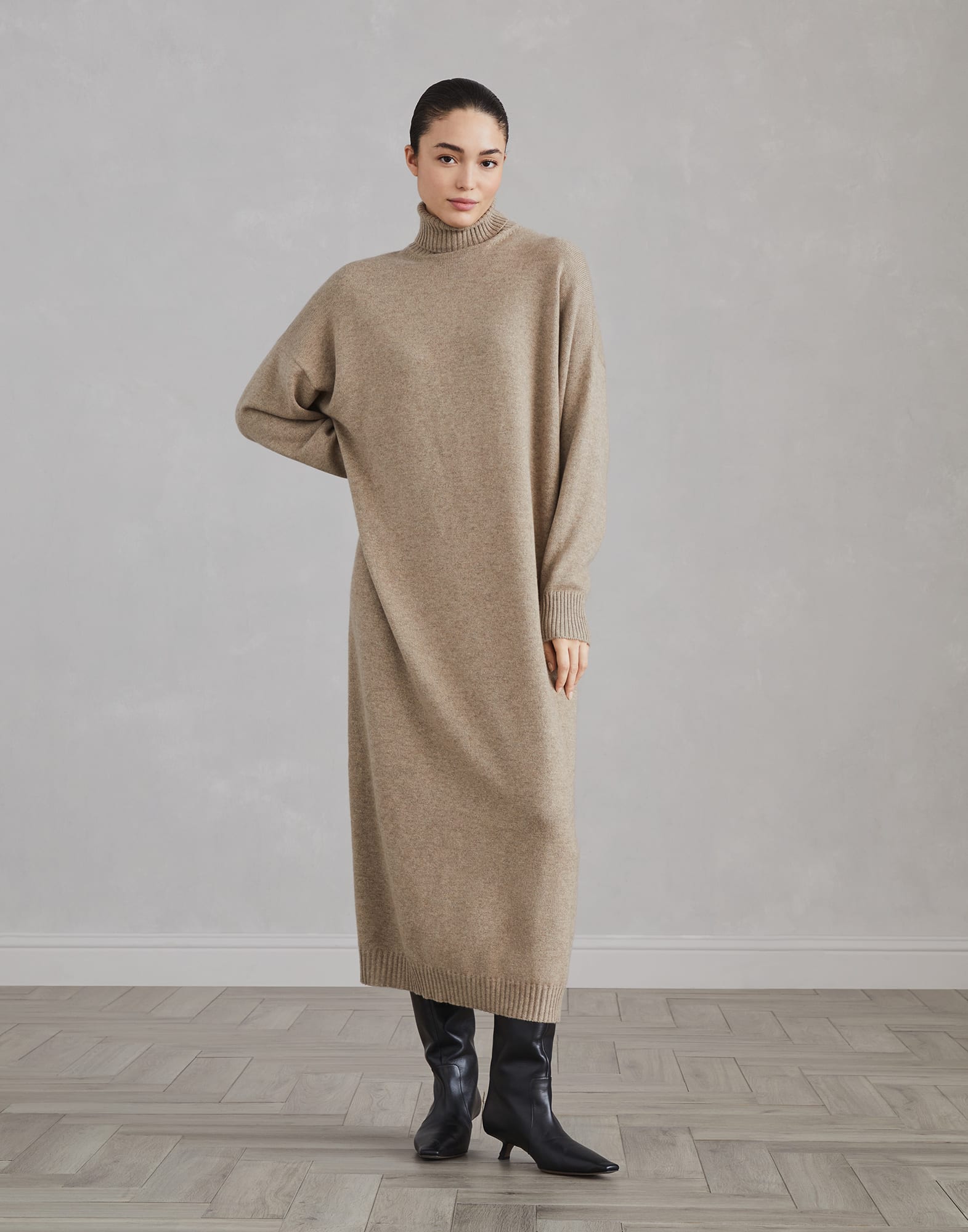 Cashmere knit dress