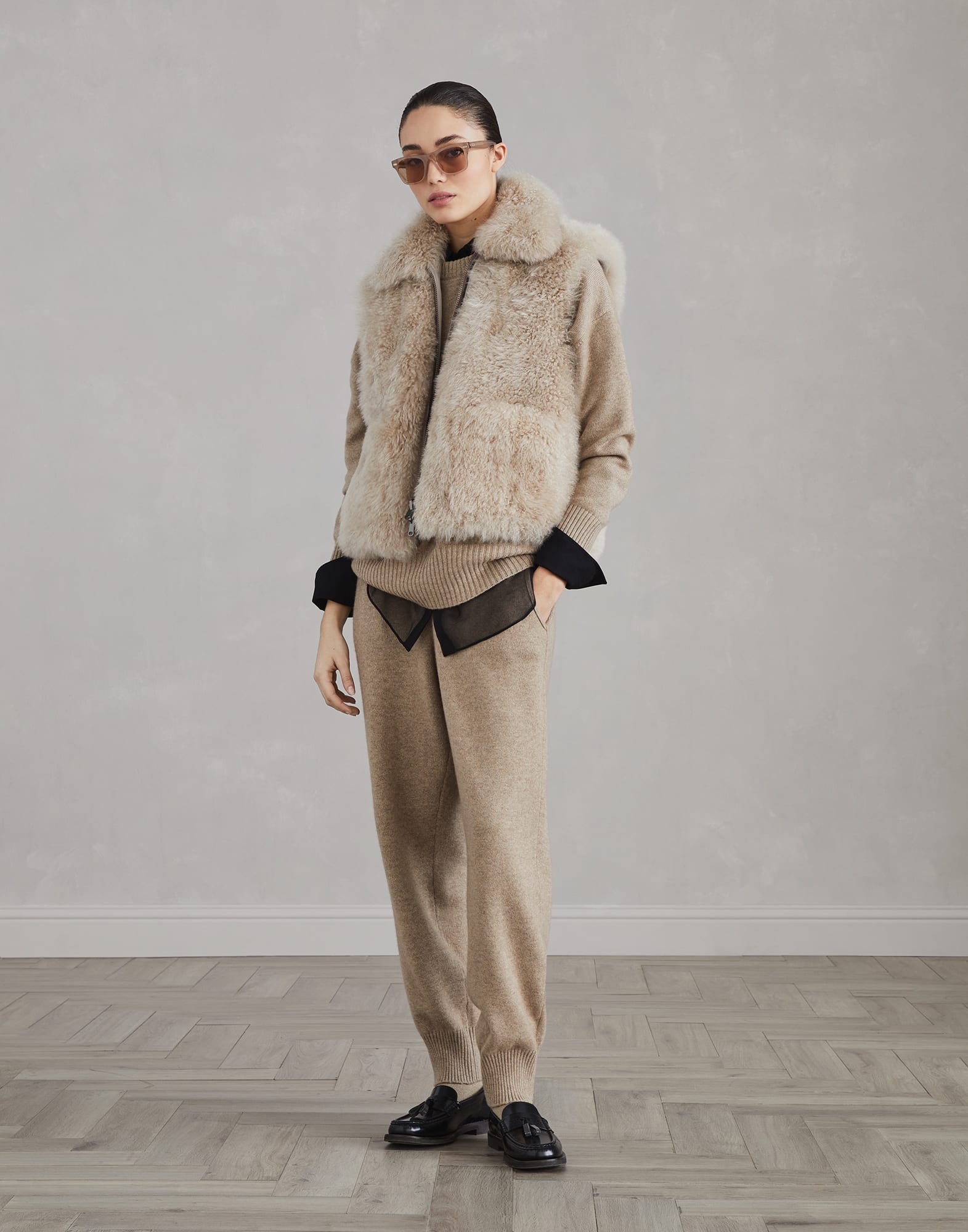 Shearling reversible vest (242MPMWL7955C4147) for Woman Shearling reversible vest (242MPMWL7955C4147) for Woman