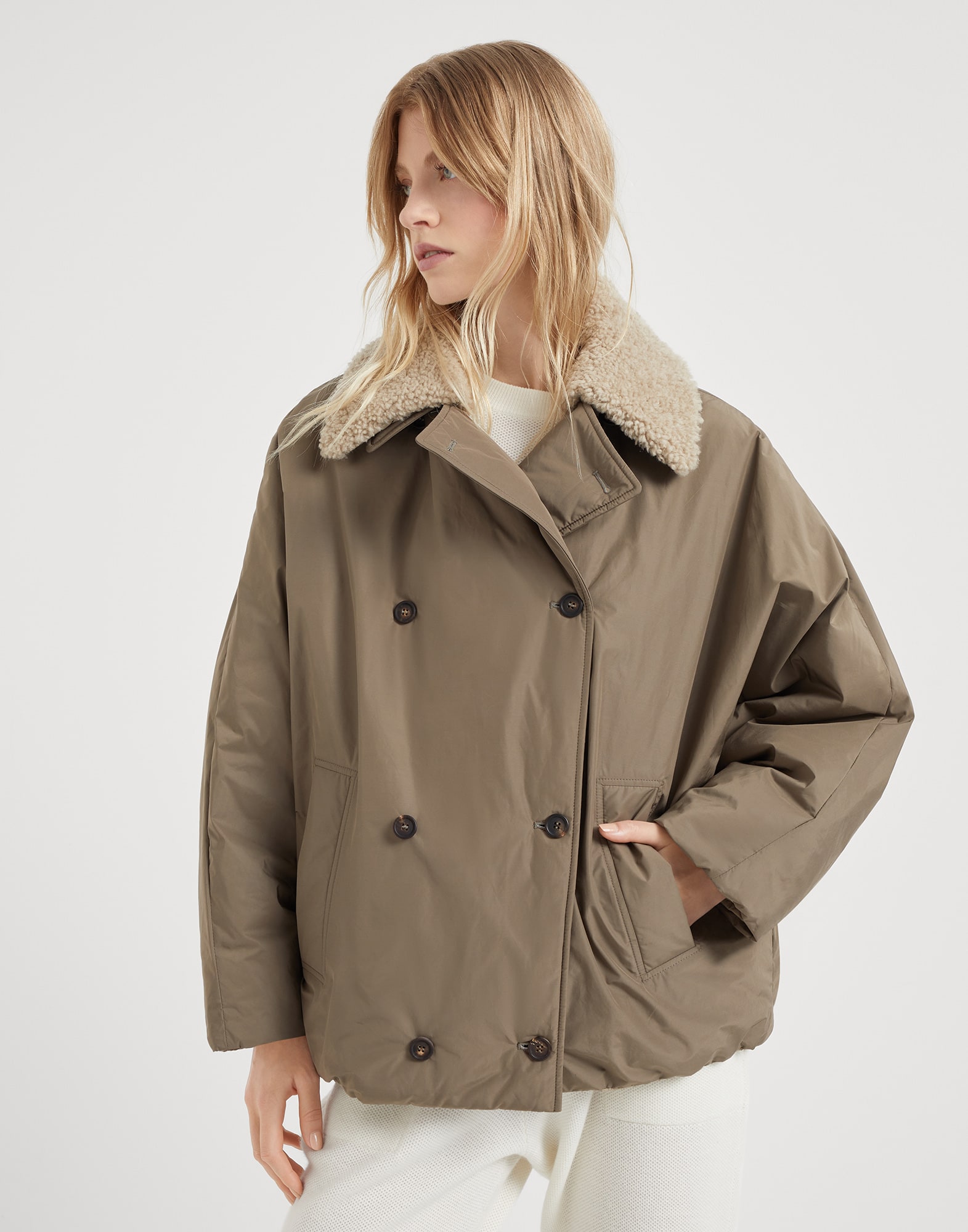 Water resistant taffeta down jacket