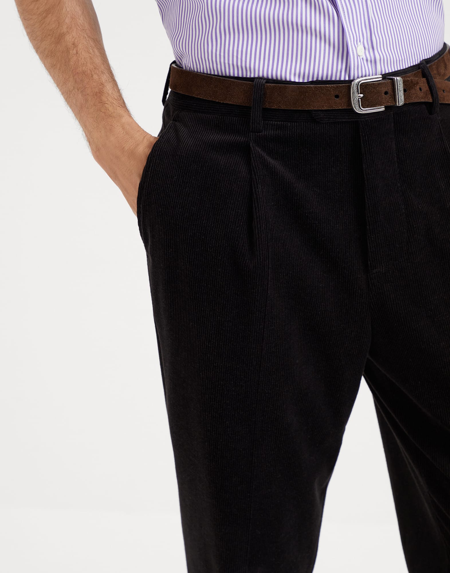 Pantalone leisure fit con pince