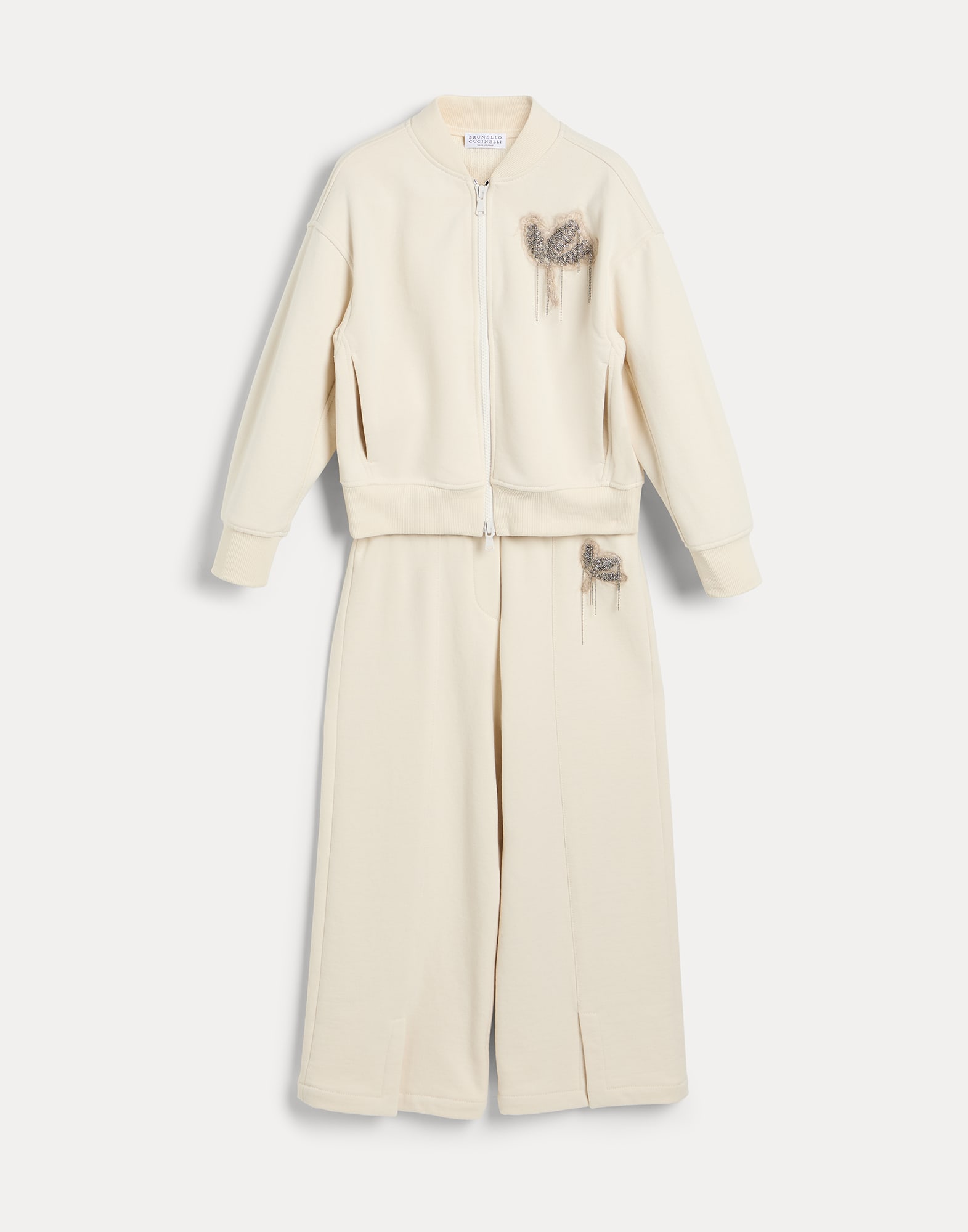 242FOUTFITTWINWEAR5 image number 0